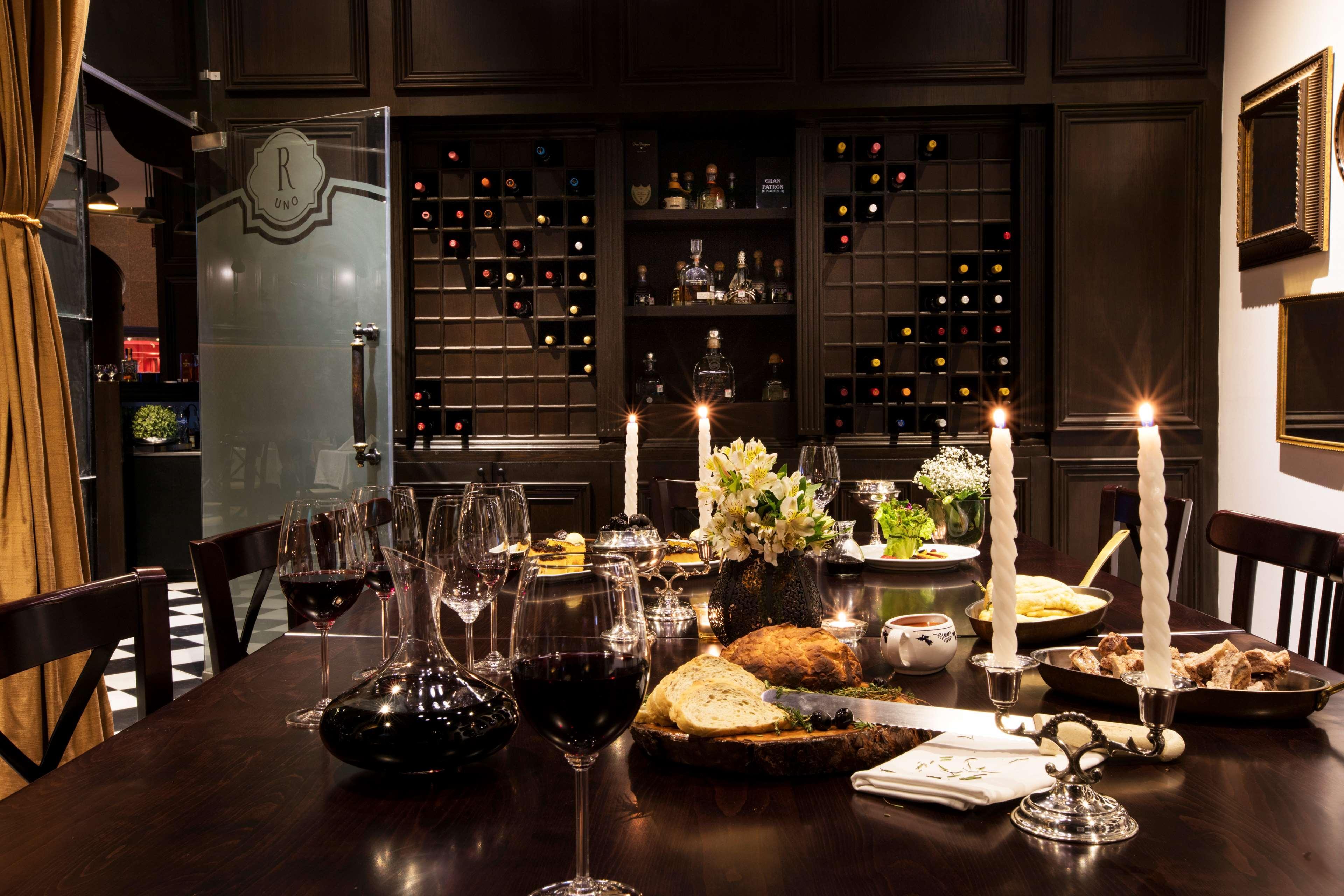 Barcelo Guadalajara Ξενοδοχείο Εξωτερικό φωτογραφία Wine tasting at the Wine Experience Center