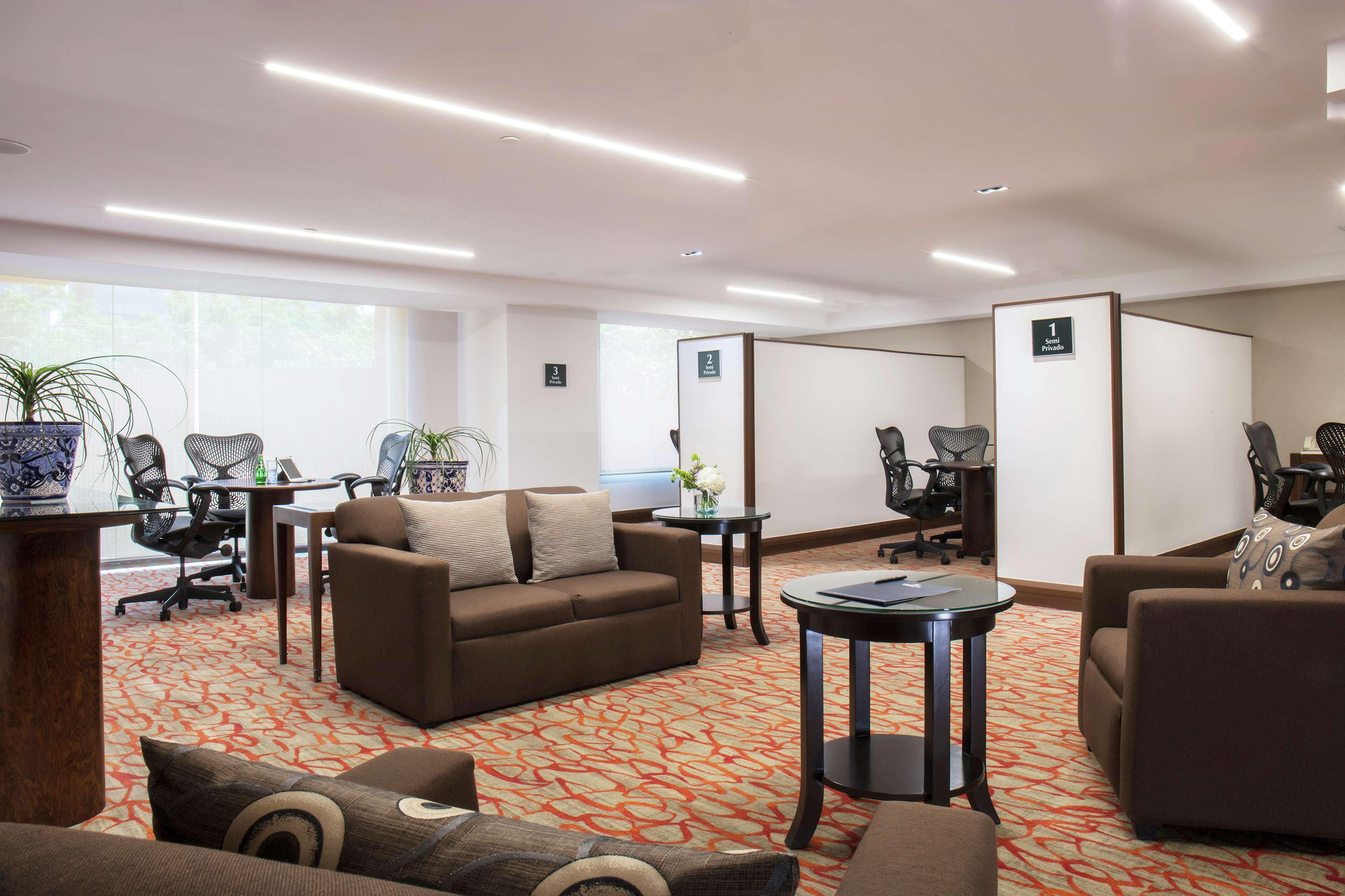 Barcelo Guadalajara Ξενοδοχείο Εξωτερικό φωτογραφία Business Center